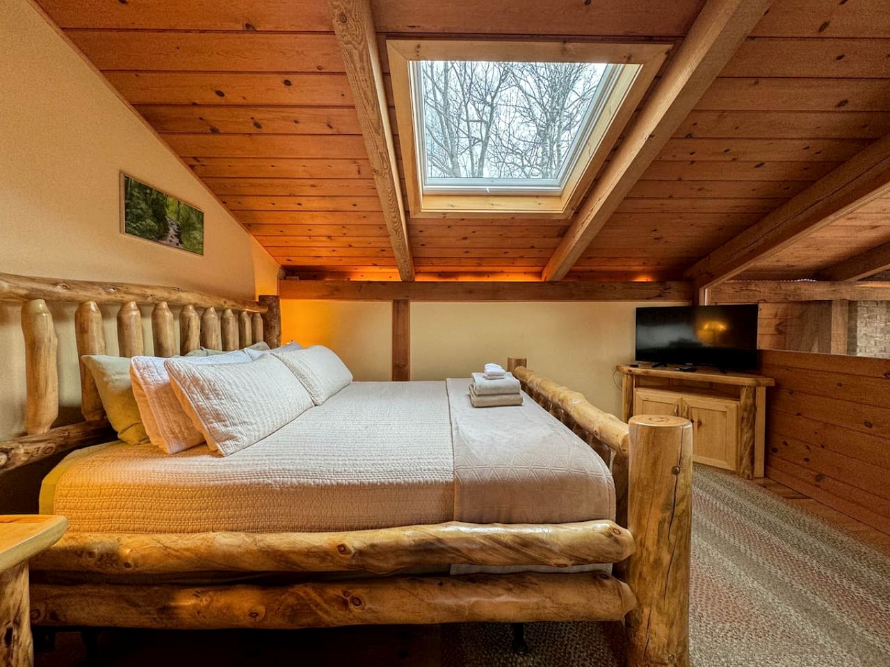 Charming Cabin with Hot-tub and Amazing Vistas in Jackson, New Hampshire