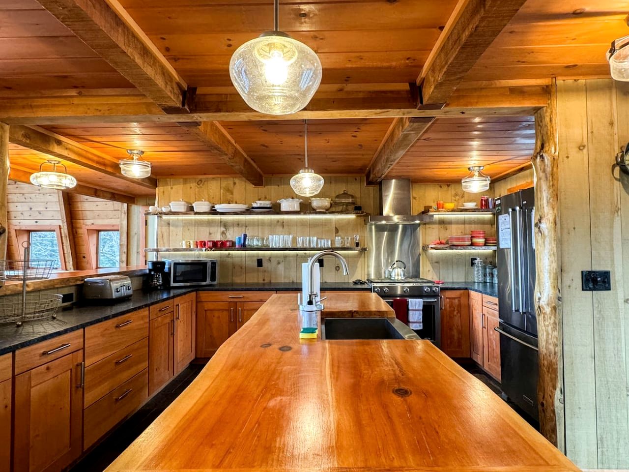 Charming Cabin with Hot-tub and Amazing Vistas in Jackson, New Hampshire