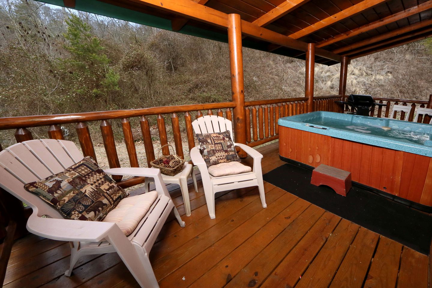 Vacations to the Great Smoky Mountains in this Fully-Equipped Cabin Rental in Tennessee