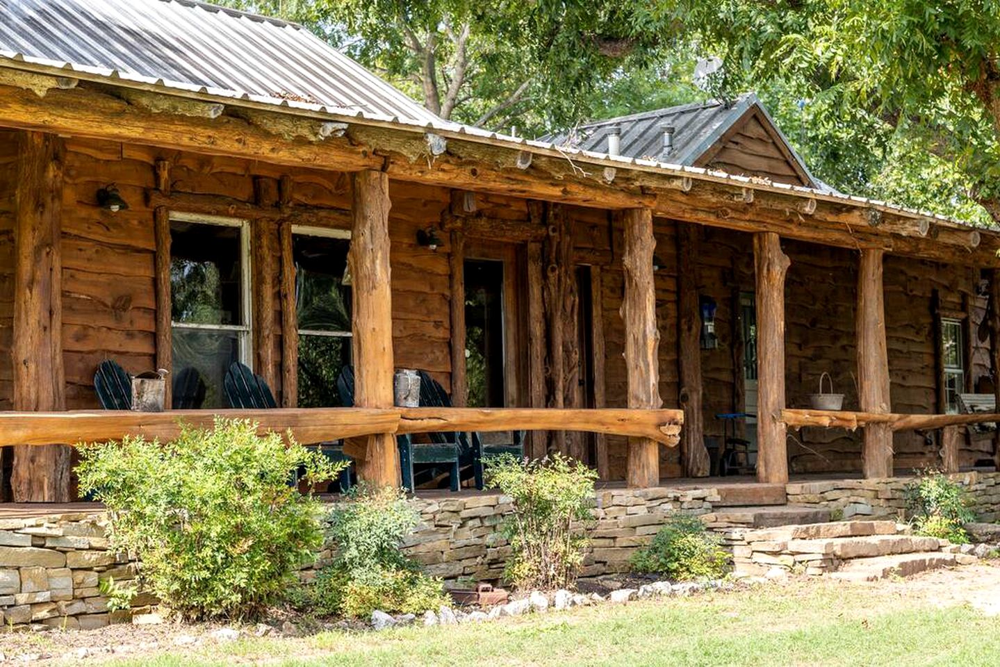 Charming Cabin Oasis on Lake Bridgeport: Glamping in Texas Hill Country