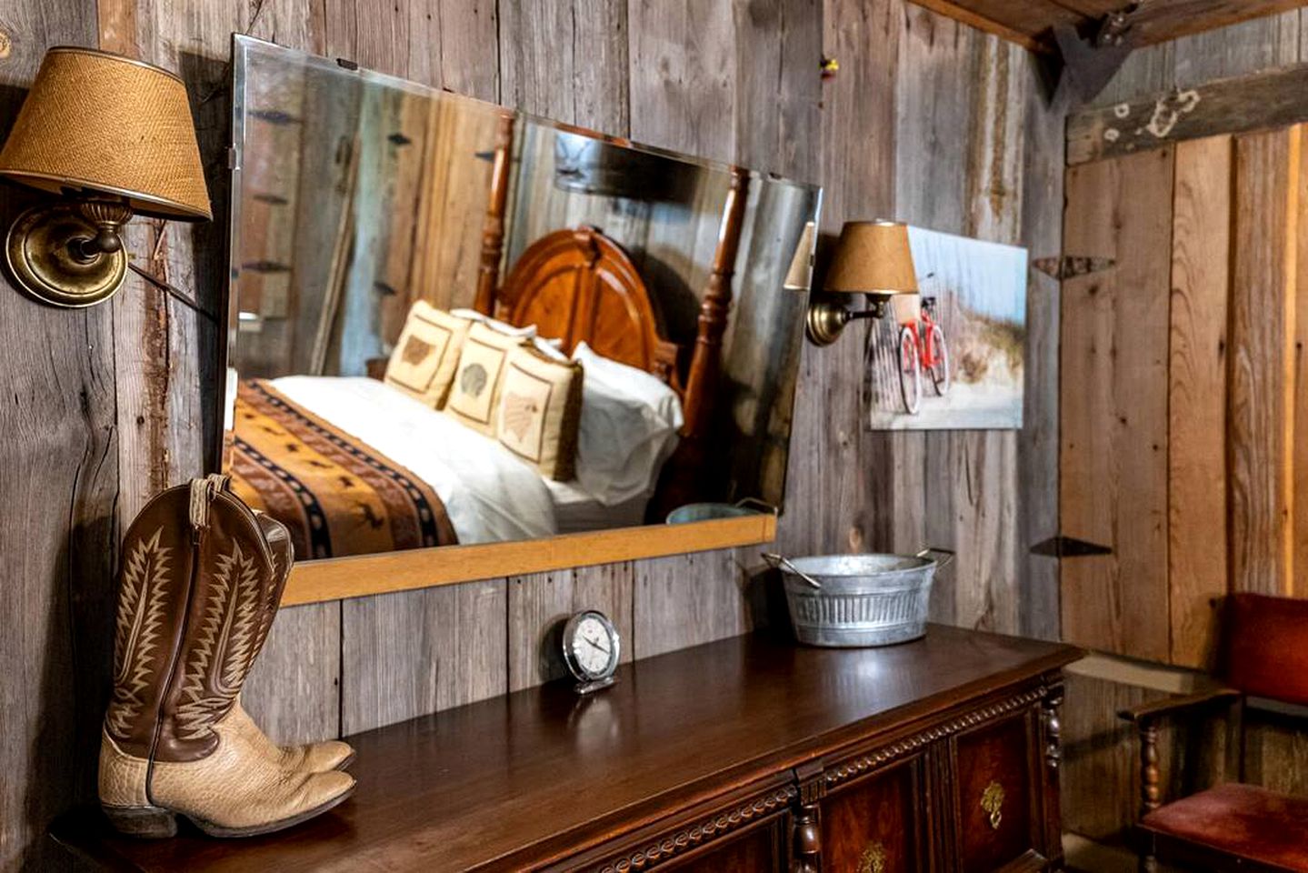 Charming Cabin Oasis on Lake Bridgeport: Glamping in Texas Hill Country