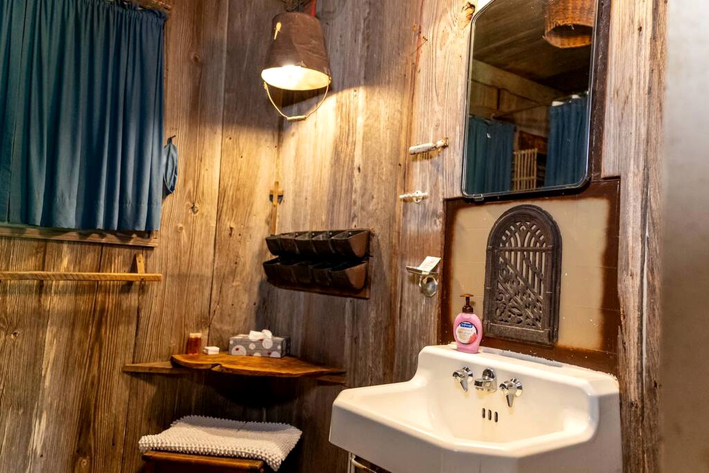 Charming Cabin Oasis on Lake Bridgeport: Glamping in Texas Hill Country