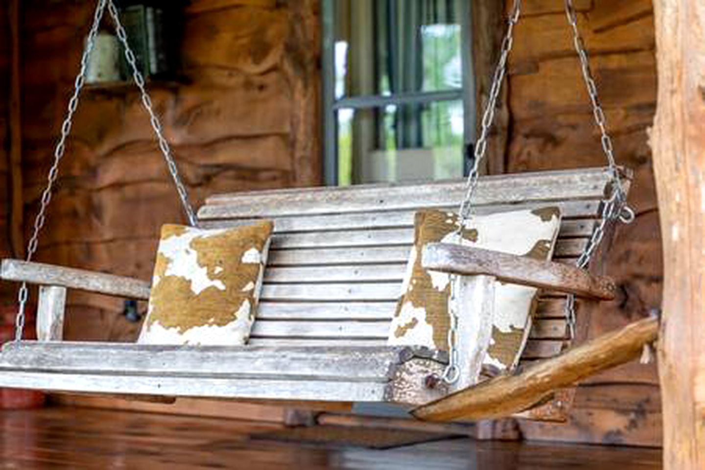 Charming Cabin Oasis on Lake Bridgeport: Glamping in Texas Hill Country