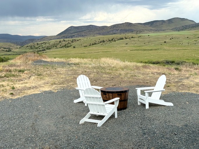 Cabins (United States of America, Pony, Montana)