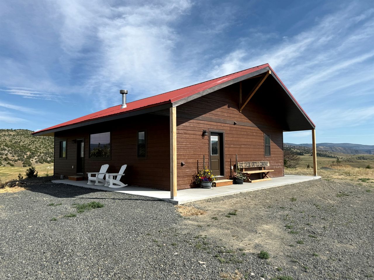 Charming Cabin with Panoramic Mountain Views near Pony in the Tobacco Root Foothills, Montana