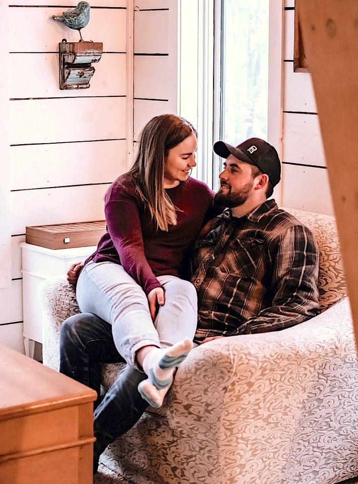 Charming Cabin Rental on Deer Lake in Ontario, Canada