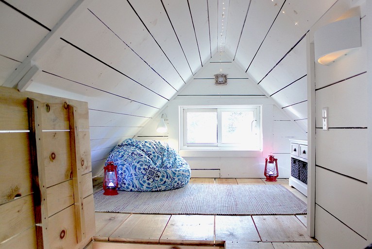 Cabins (Canada, South River, Ontario)