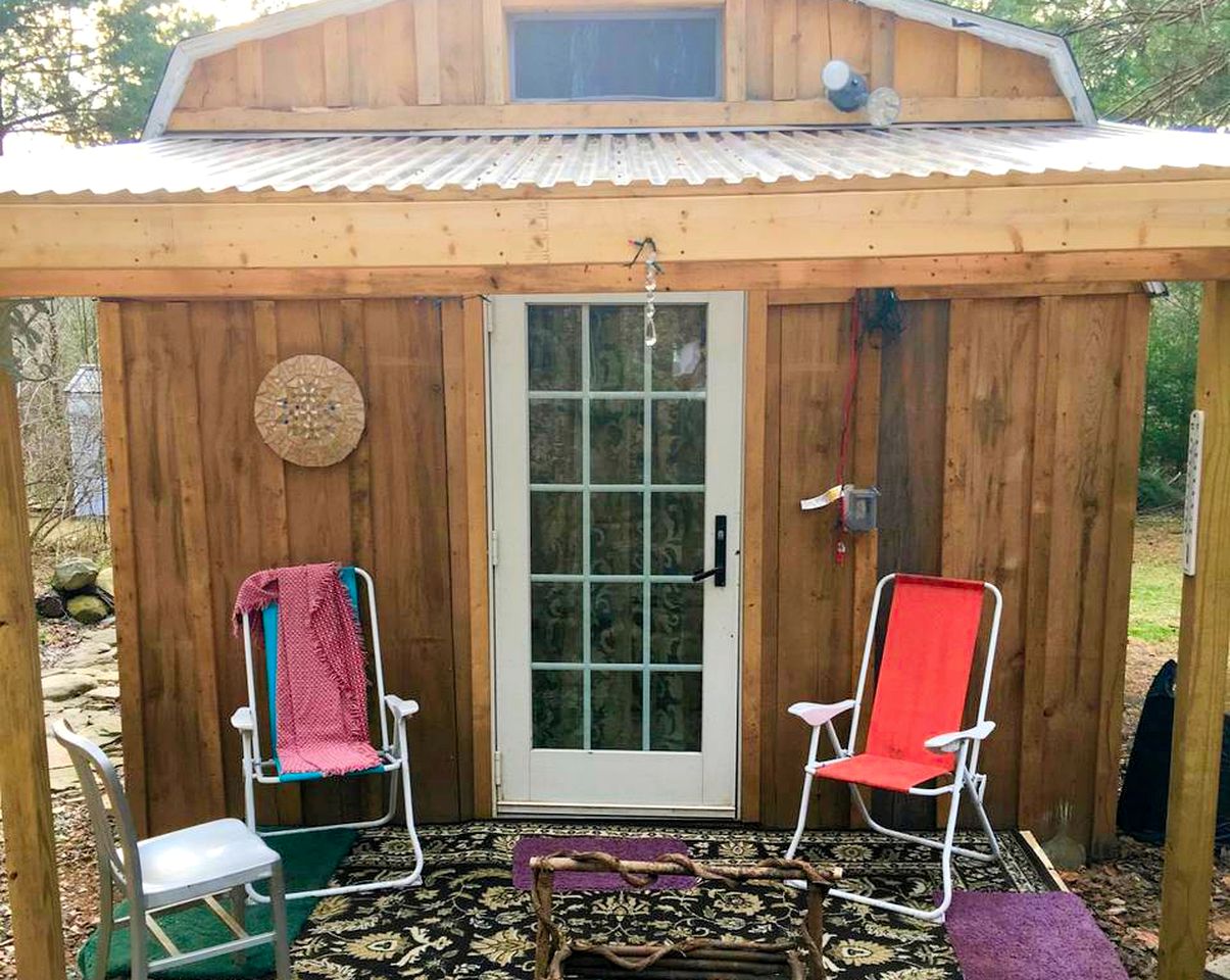 Charming Cabin Rental for a Relaxing Getaway in White Sulphur Springs, New York