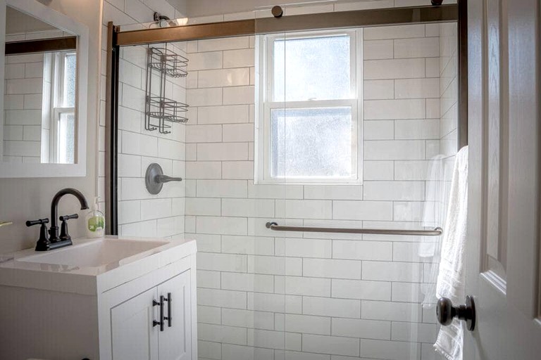 Cabins (United States of America, Afton, Virginia)