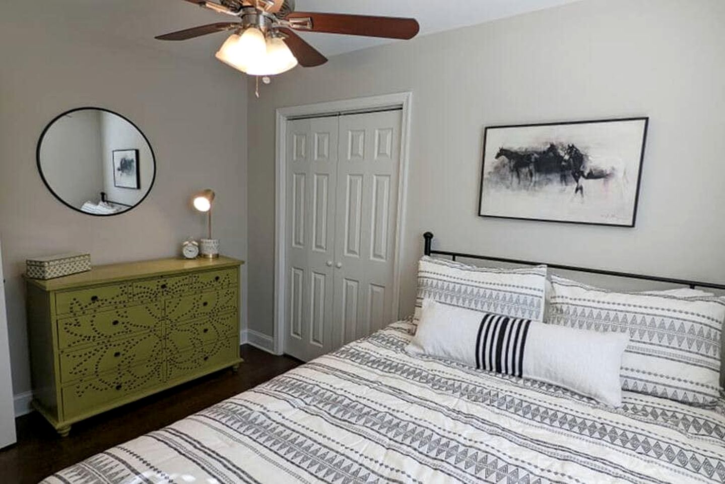 Charming Cabin Rental near Wineries and Hiking Trails in Afton, Virginia