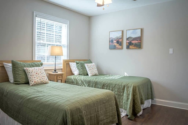 Cabins (United States of America, Afton, Virginia)