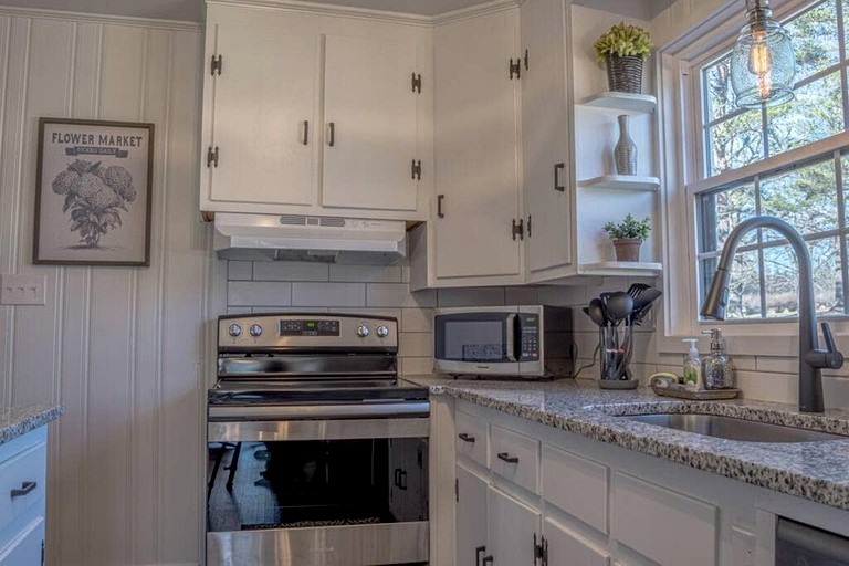 Cabins (United States of America, Afton, Virginia)