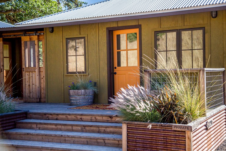 Cabins (Boonville, California, United States)