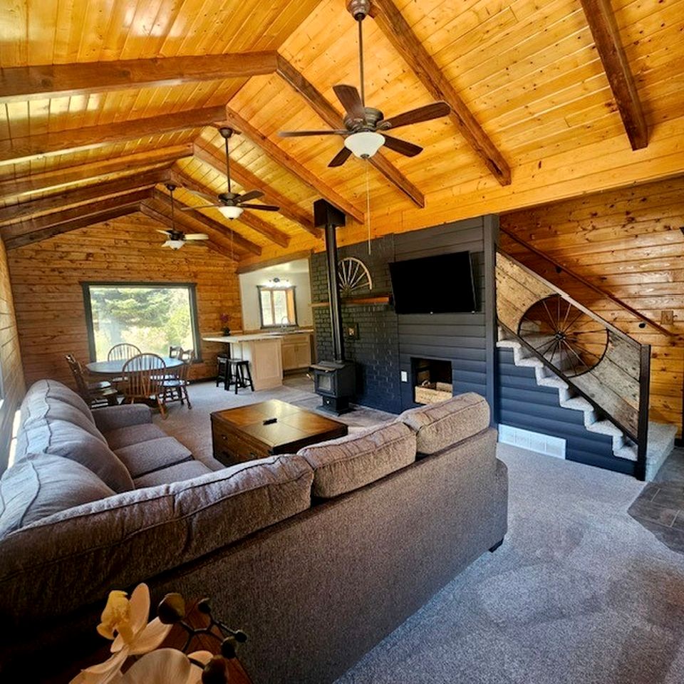 Large, Pet Friendly Cabin for Big Groups near Angel's Landing in Southern, Utah