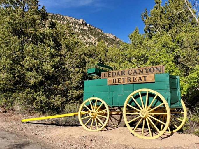 Cabins (United States of America, Cedar City, Utah)