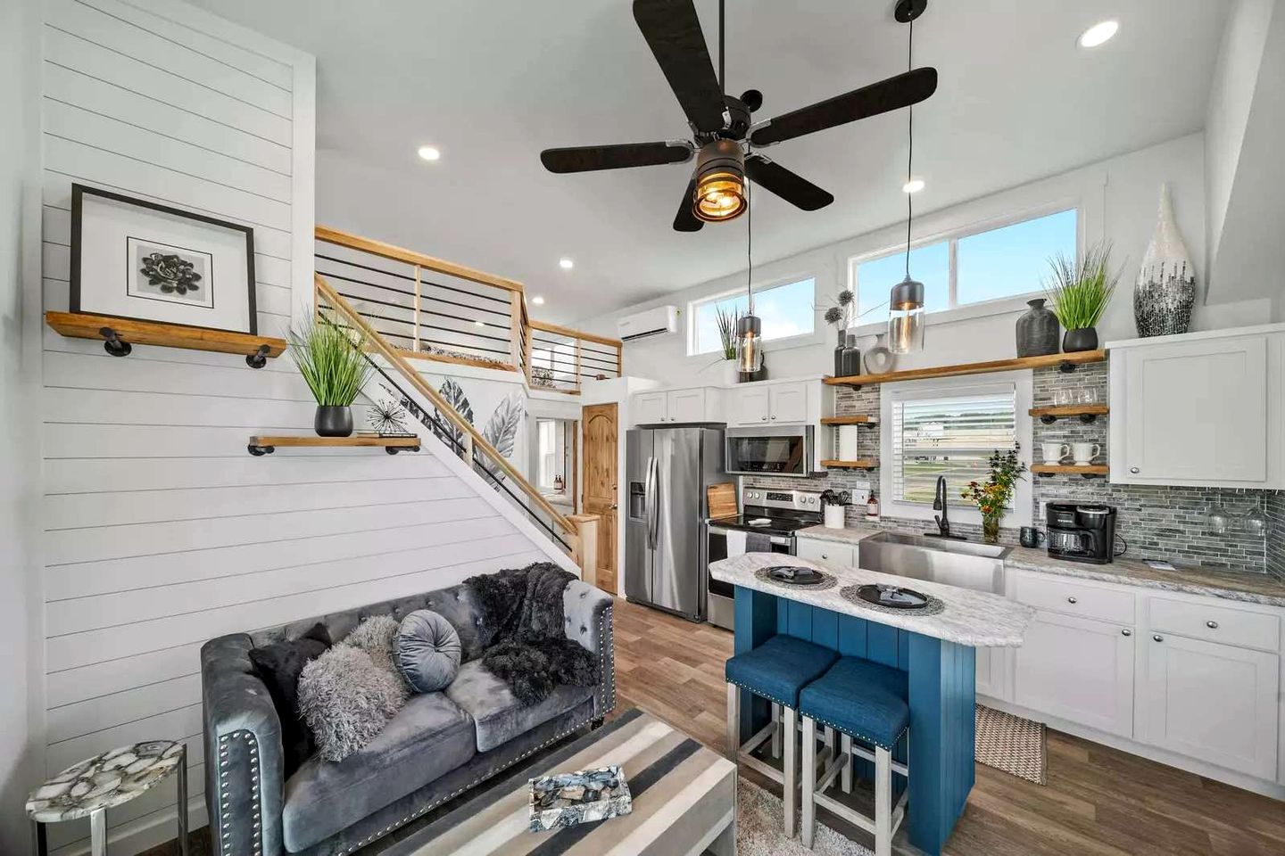 Relaxed Tiny Home Escape with Resort Amenities Near Fredericksburg, TX