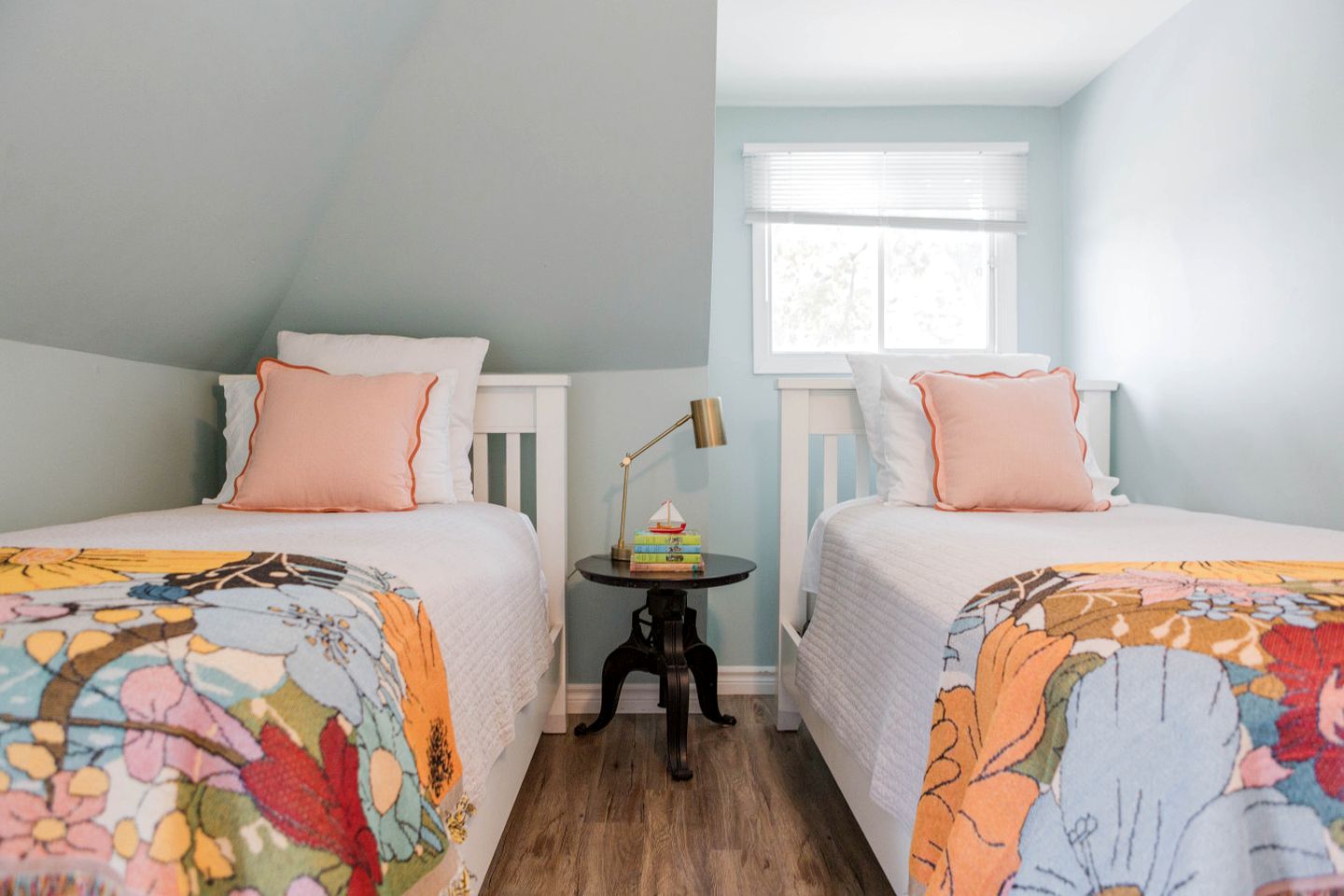 Charming Cottage with Firepit & Walk-to-Beach Access near Main Street in Wellington, Ontario