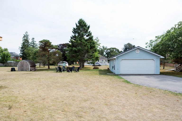 Cottages (Canada, Prince Edward, Ontario)