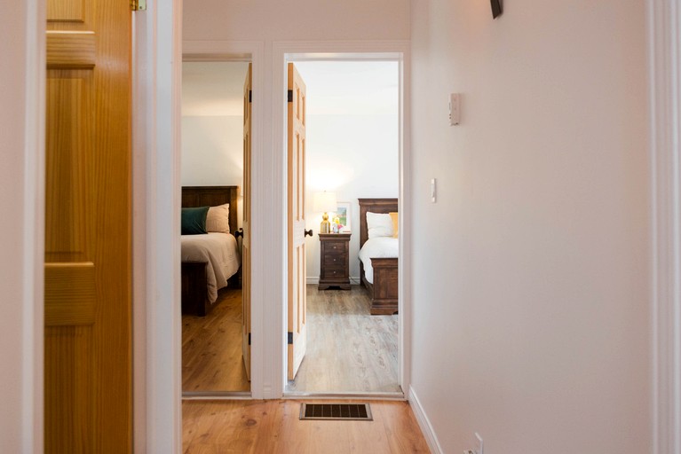 Cottages (Canada, Prince Edward, Ontario)