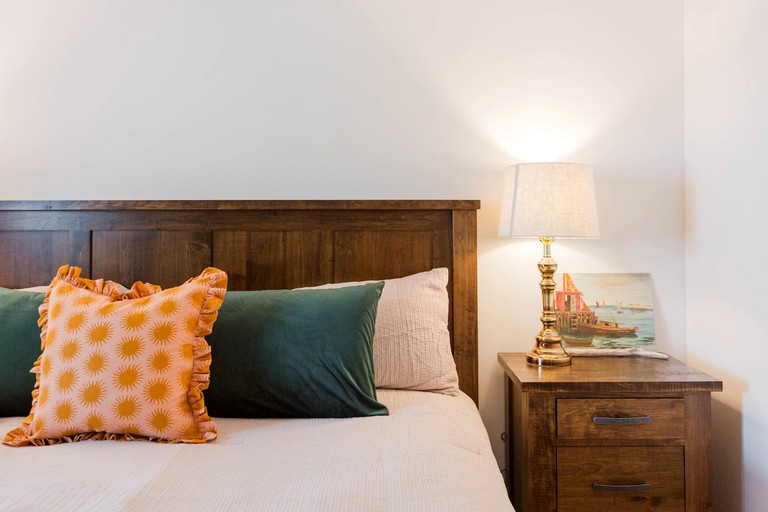 Cottages (Canada, Prince Edward, Ontario)