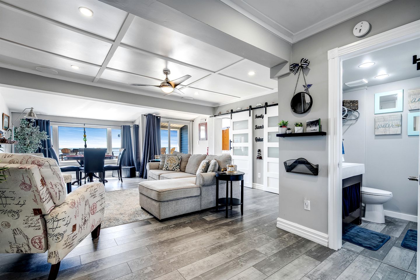 Charming Cottage on Lake Erie for an Unforgettable Kingsville Getaway in Ontario