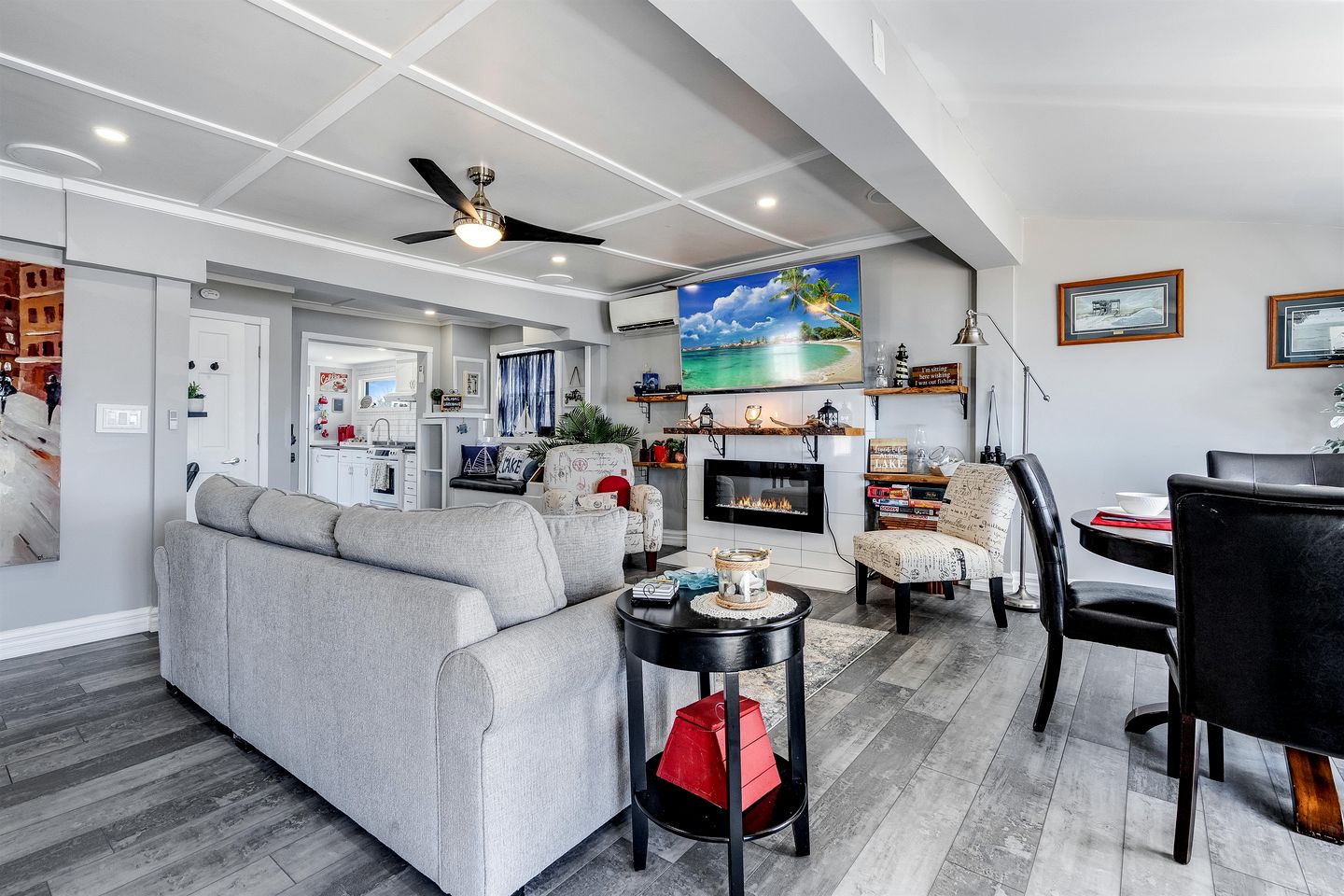 Charming Cottage on Lake Erie for an Unforgettable Kingsville Getaway in Ontario