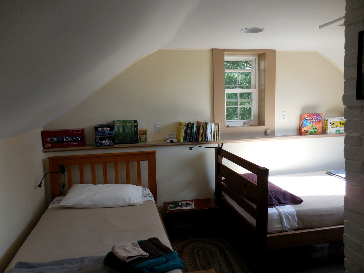 Charming Cottage Rental next to Appalachian Trail in Front Royal, Virginia