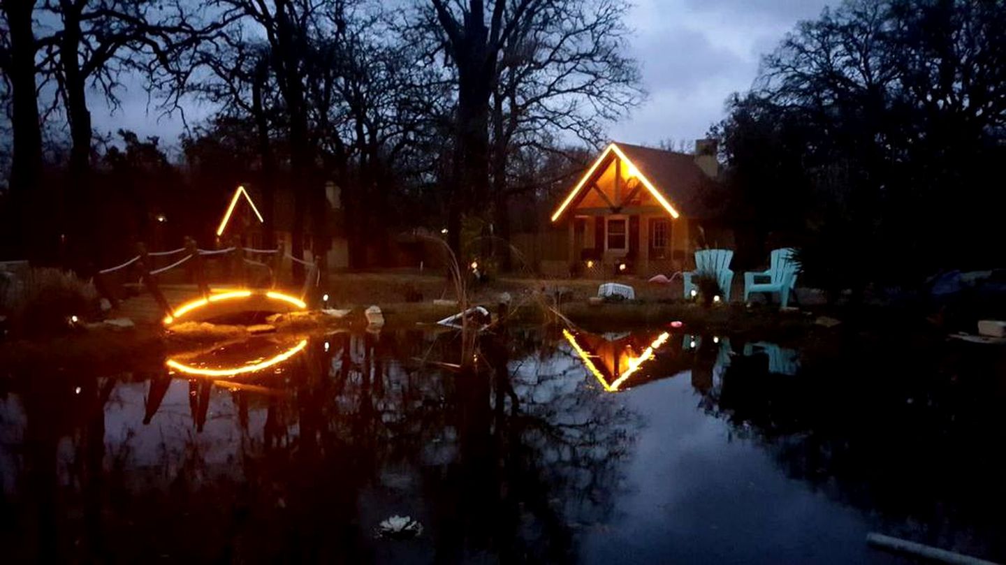 Charming Cottage Rental on a Bed and Breakfast near Downtown Fredericksburg, Texas