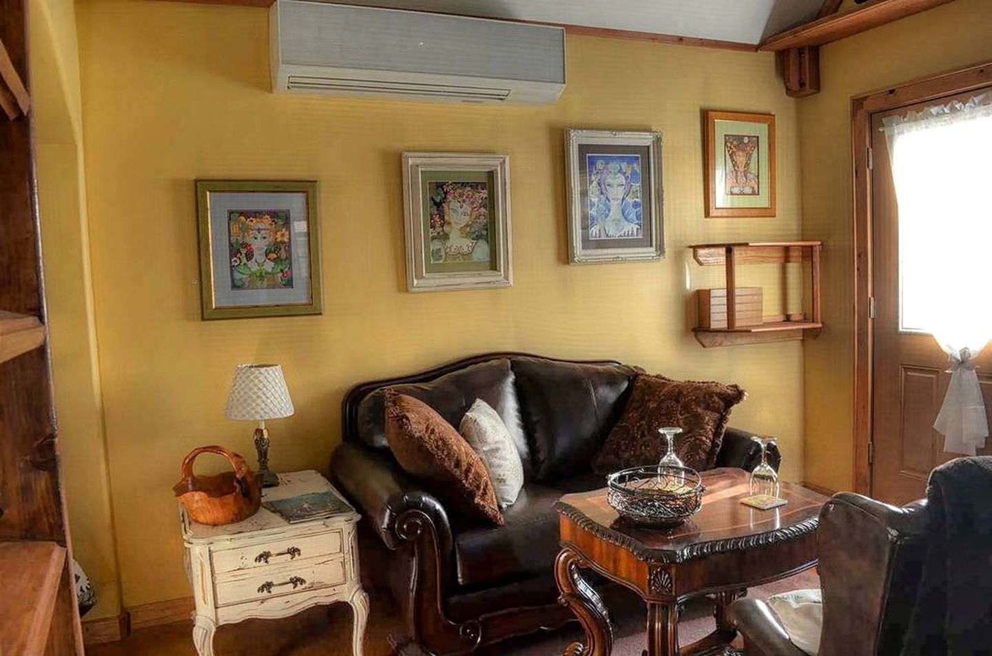Charming Cottage Rental on a Bed and Breakfast near Downtown Fredericksburg, Texas