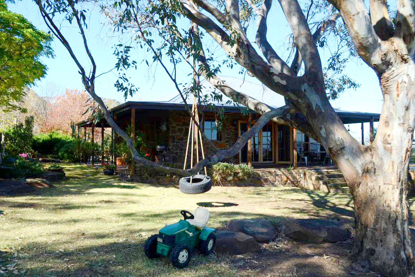 Charming Countryside Cottage Rental in Mansfield Mount Buller, Australia