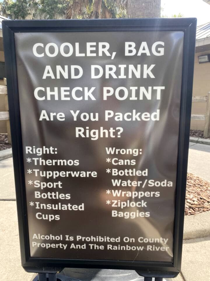 Charming Cottage Surrounded by Trees in Dunnellon, Florida