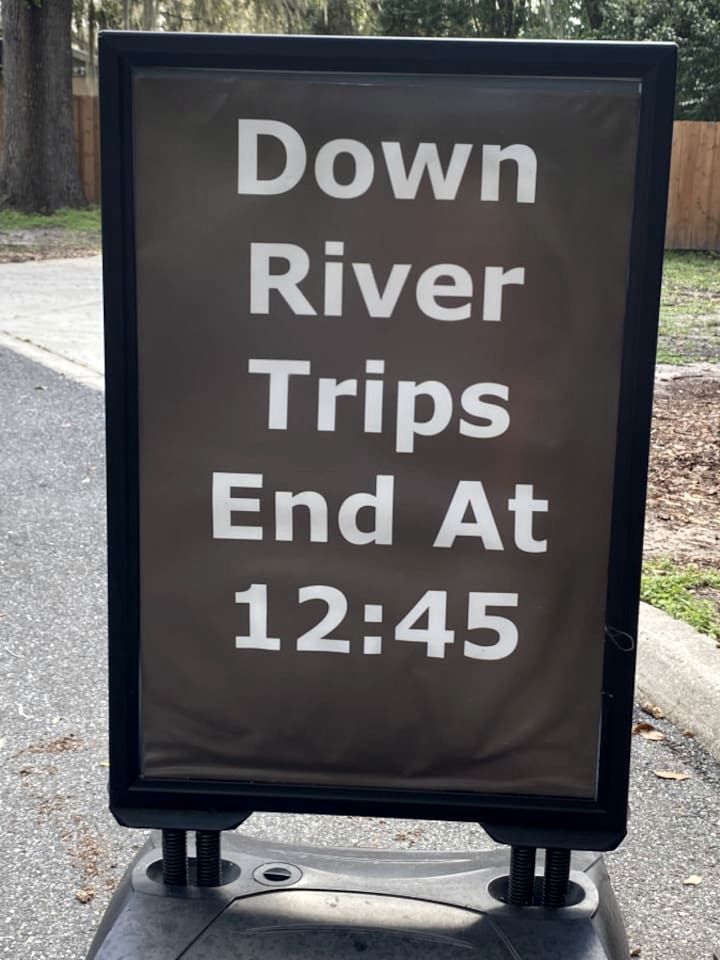 Charming Cottage Surrounded by Trees in Dunnellon, Florida