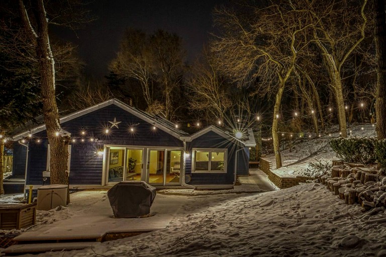 Cabins (United States of America, Gary, Indiana)