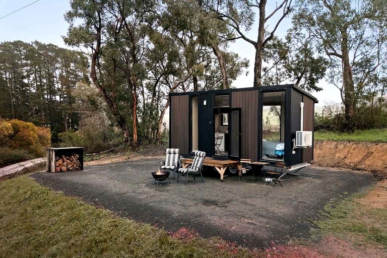 Tiny Houses (Australia, Lenswood, South Australia)