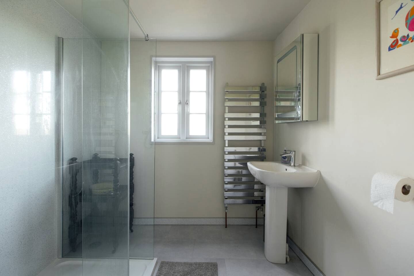 Charming Luxurious Cottage with Spectacular Interior and Beautiful Countryside Views in UK