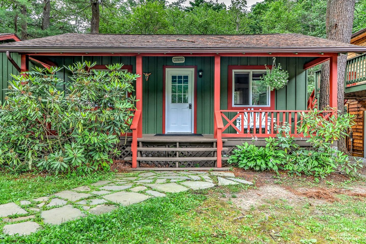 Cabin near Mountainhome, Pennsylvania