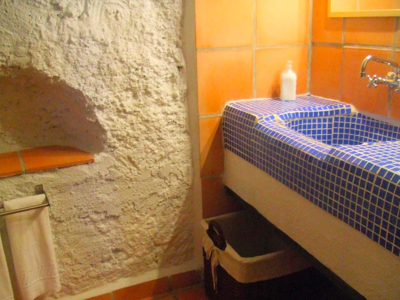 Charming and Family-Friendly Cave near Granada, Spain