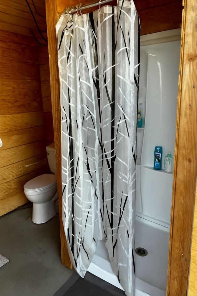 Charming Glamping Wagon with Mountain Views on Working Ranch near Grand Teton – Tetonia, Idaho