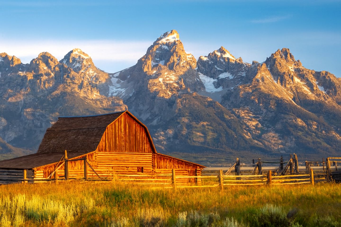 Charming Glamping Wagon with Mountain Views on Working Ranch near Grand Teton – Tetonia, Idaho