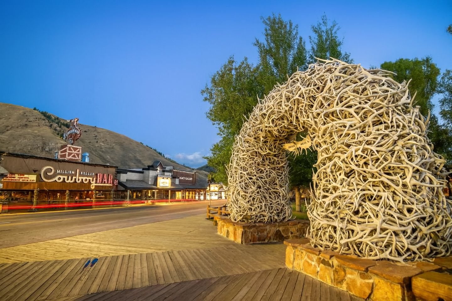 Charming Glamping Wagon with Mountain Views on Working Ranch near Grand Teton – Tetonia, Idaho