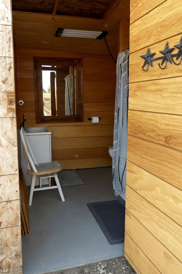 Charming Glamping Wagon with Mountain Views on Working Ranch near Grand Teton – Tetonia, Idaho