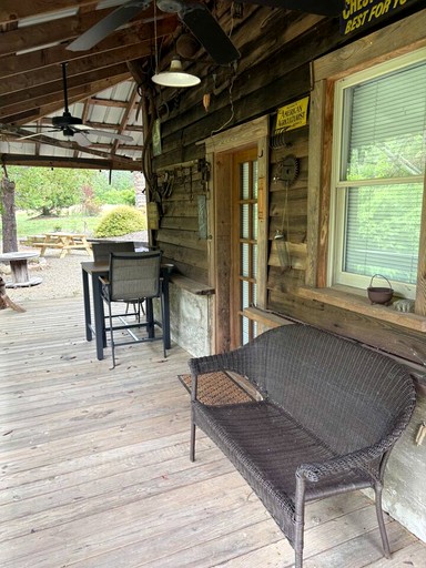 Cabins (United States of America, Tobaccoville, North Carolina)