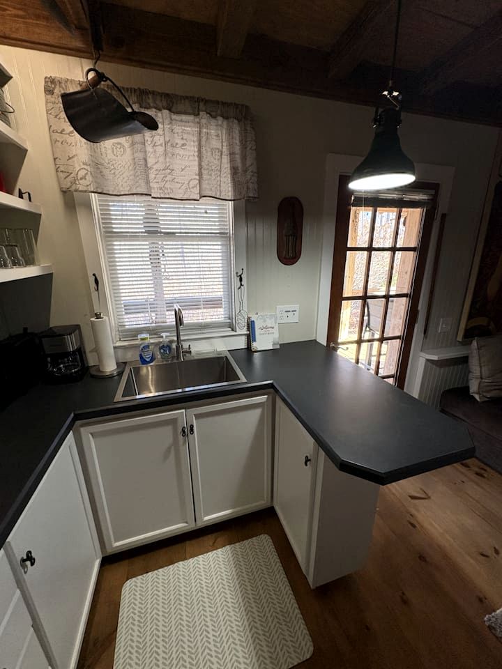 Historic Restored Tobacco Barn Retreat with Private Hot Tub near Pilot Mountain in Tobaccoville, North Carolina