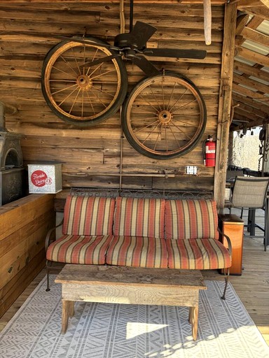 Cabins (United States of America, Tobaccoville, North Carolina)