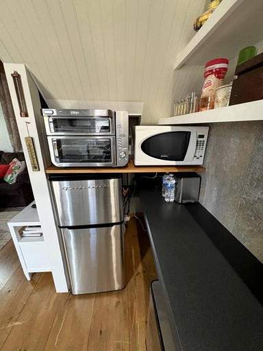 Cabins (United States of America, Tobaccoville, North Carolina)