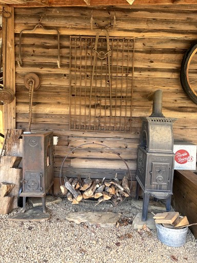 Cabins (United States of America, Tobaccoville, North Carolina)