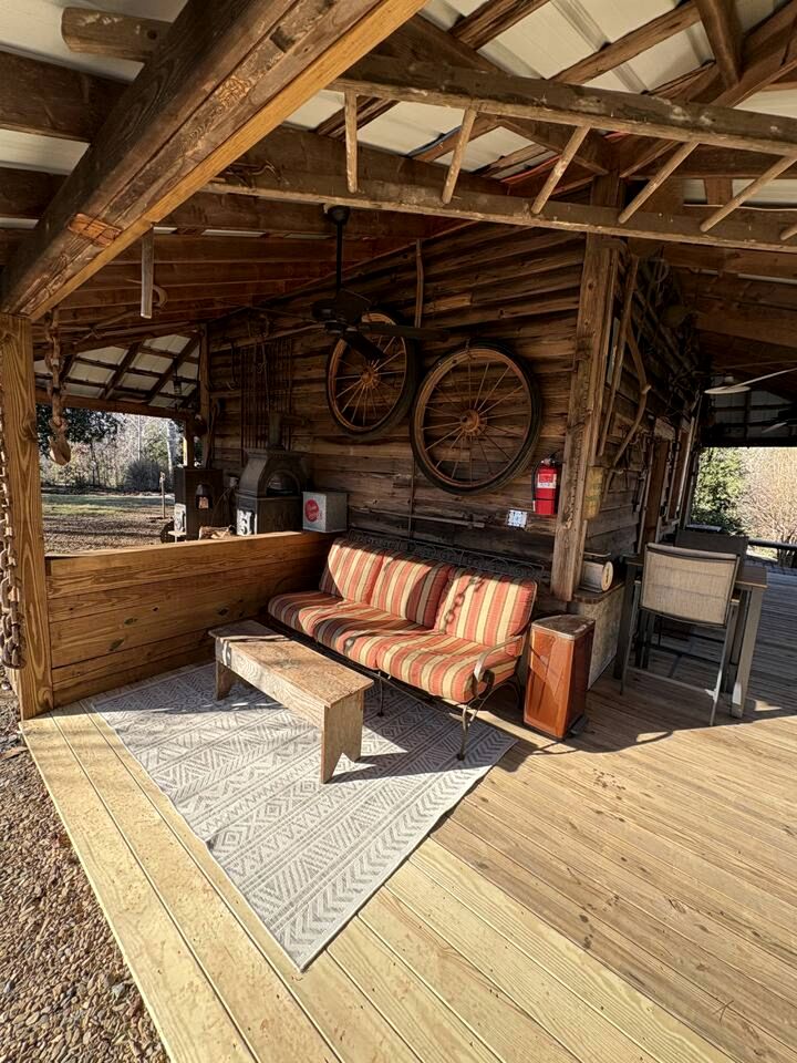 Historic Restored Tobacco Barn Retreat with Private Hot Tub near Pilot Mountain in Tobaccoville, North Carolina