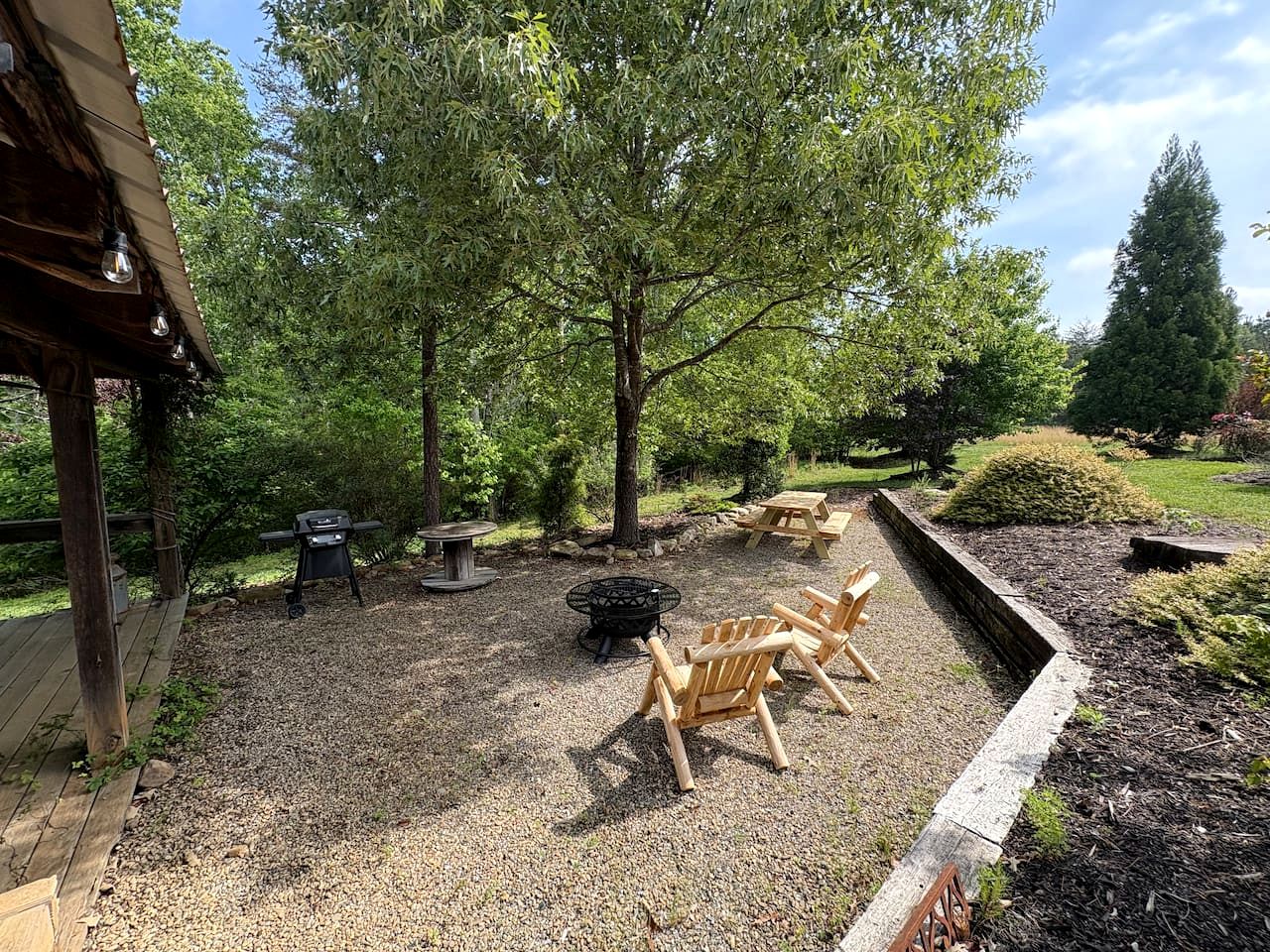 Historic Restored Tobacco Barn Retreat with Private Hot Tub near Pilot Mountain in Tobaccoville, North Carolina