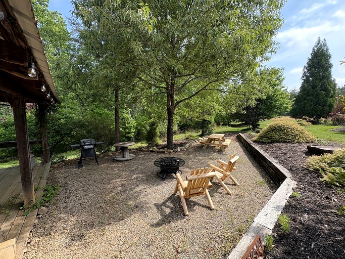 Cabins (United States of America, Tobaccoville, North Carolina)