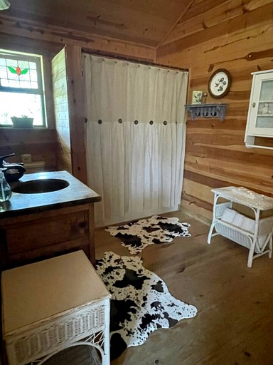 Cabins (United States of America, Fredericksburg, Texas)